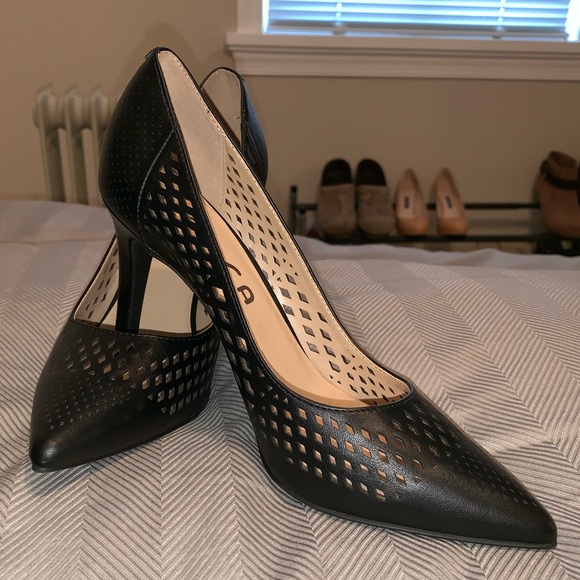 UNISA high heal shoes - Picture 2 of 7